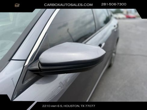 Used 2018 Honda Civic EX-T image 30