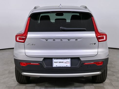 Certified 2025 Volvo XC40 B5 Plus image 27