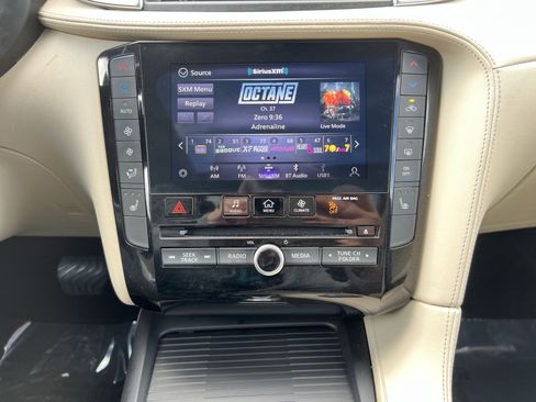 Used 2021 INFINITI QX50 Essential w/ Convenience Package AWD/4WD image 18