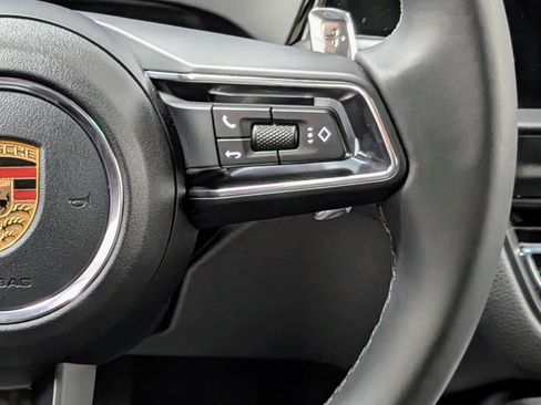 Used 2024 Porsche Macan w/ Premium Plus Package image 34