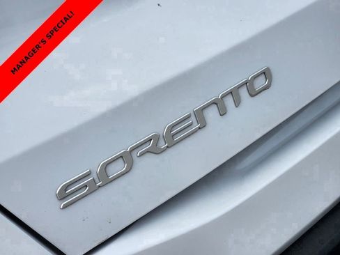 New 2025 Kia Sorento SX FWD image 8
