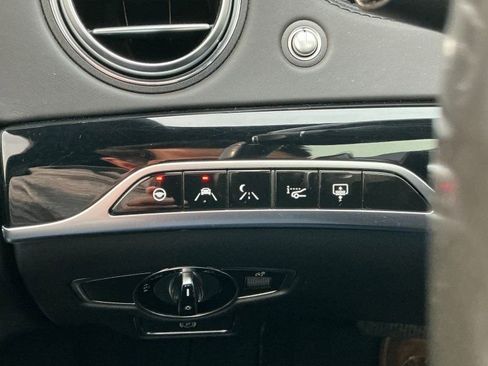 Used 2018 Mercedes-Benz Maybach S 560 4MATIC image 18