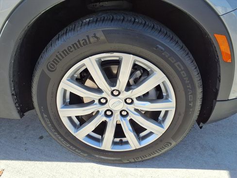 Certified 2023 Cadillac XT4 Premium Luxury image 7