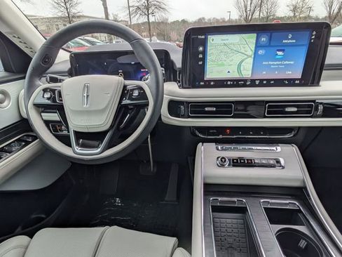 New 2025 Lincoln Aviator Reserve w/ Equipment Group 201A image 13