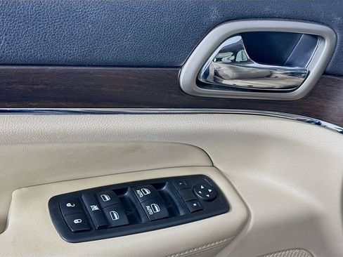 Used 2014 Jeep Grand Cherokee Limited w/ Trailer Tow Group IV RWD image 19