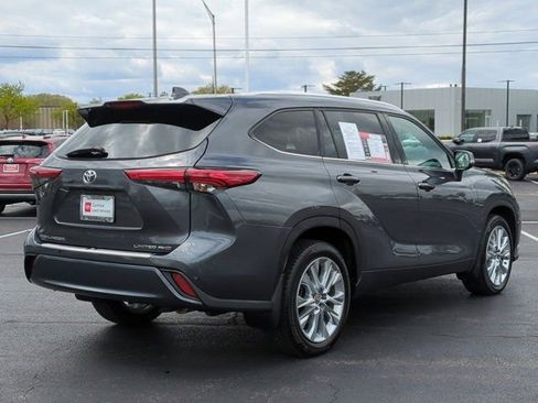 Used 2020 Toyota Highlander Limited AWD/4WD image 5