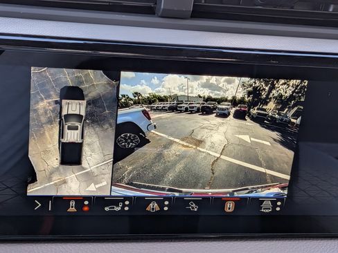 New 2026 GMC Sierra 2500 Denali w/ Denali Reserve Package AWD/4WD image 32