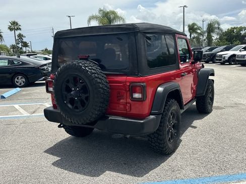 Used 2022 Jeep Wrangler Sport AWD/4WD image 6