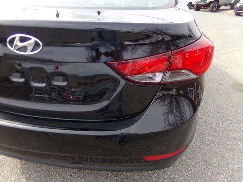 Used 2014 Hyundai Elantra SE image 7