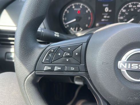 Used 2025 Nissan Altima 2.5 S FWD image 14