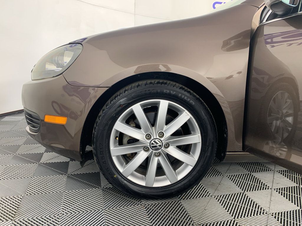 Used 2012 Volkswagen Jetta TDI FWD image 12