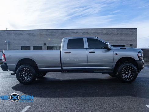 Used 2024 RAM 3500 Tradesman w/ Convenience Group image 9