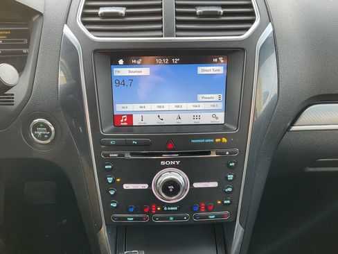 Used 2018 Ford Explorer Sport w/ Equipment Group 401A AWD/4WD image 14