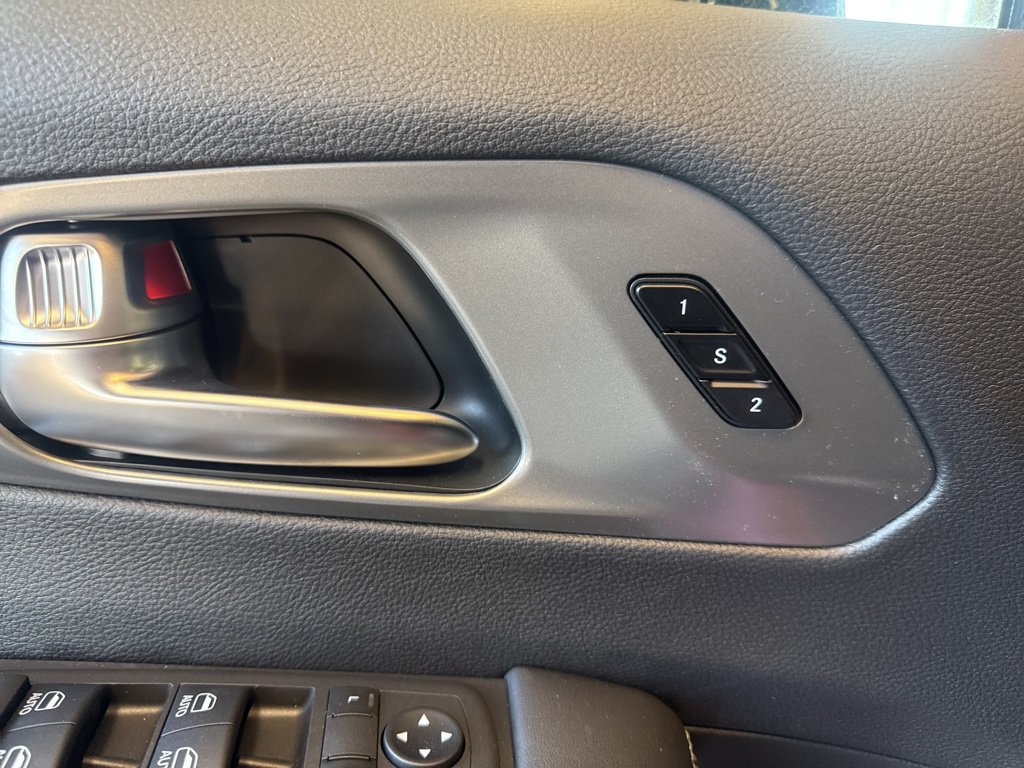 New 2026 Chrysler Pacifica Select FWD image 21
