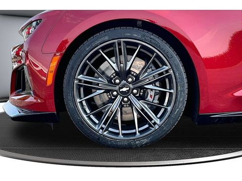Used 2019 Chevrolet Camaro ZL1 RWD image 46