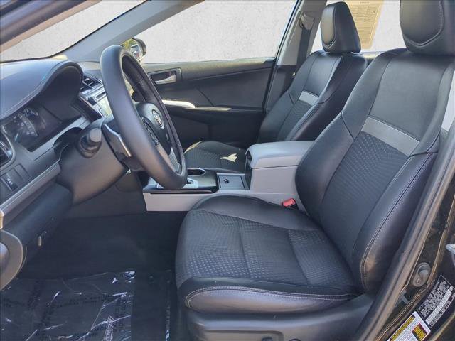 Used 2012 Toyota Camry SE FWD image 14