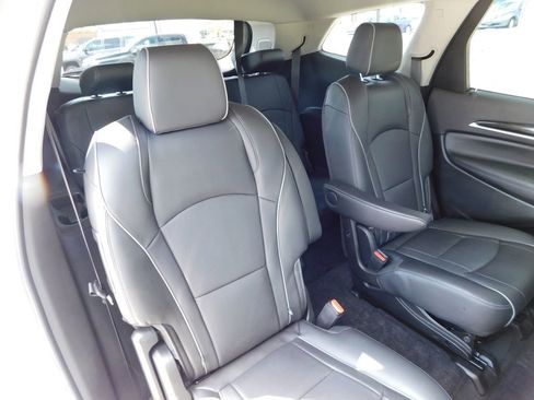 Used 2021 Buick Enclave Avenir w/ LPO, Hit The Road Package AWD/4WD image 24
