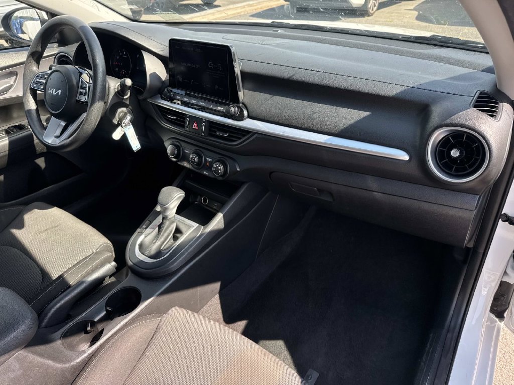 Used 2024 Kia Forte LXS FWD image 19