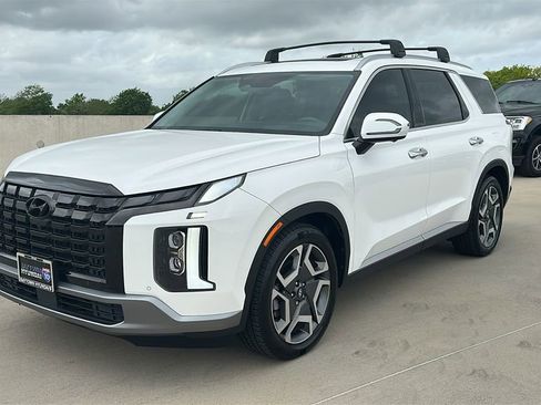 Used 2023 Hyundai Palisade Limited image 9