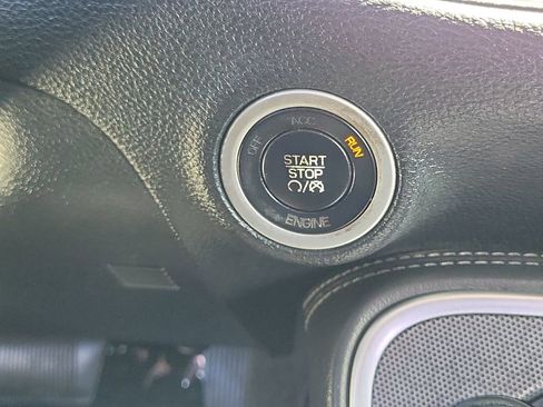 Used 2015 Dodge Challenger SXT Plus RWD image 11
