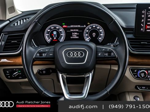 Used 2023 Audi Q5 e Premium Plus w/ Premium Plus Package image 18