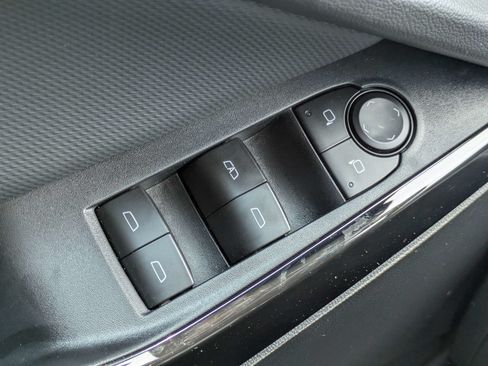 Certified 2026 Chevrolet Equinox LT AWD/4WD image 14