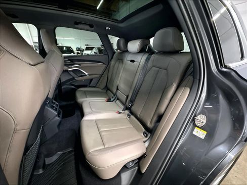 Certified 2025 Audi Q5 Prestige AWD/4WD image 27