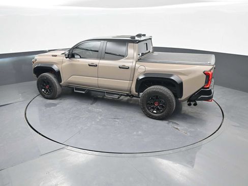 Used 2025 Toyota Tacoma TRD Pro image 40