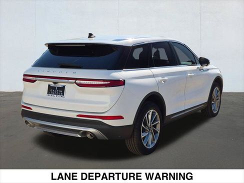 Used 2025 Lincoln Corsair FWD w/ Equipment Group 101A image 5