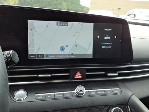 Used 2023 Hyundai Elantra SEL w/ Convenience Package image 6