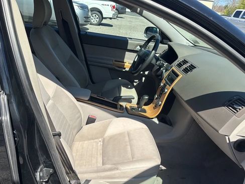 Used 2008 Volvo V50 2.4i image 12