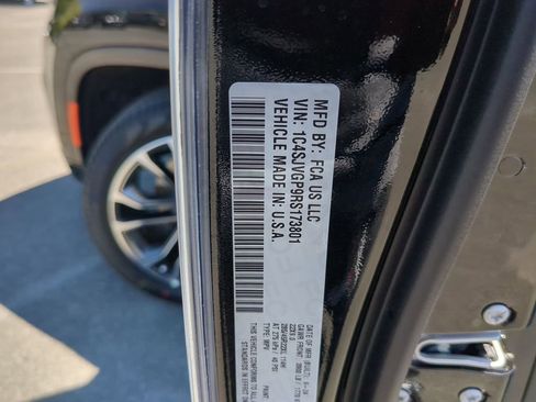 Used 2024 Jeep Grand Wagoneer Series III w/ Rear Seat Video Group 1 image 24