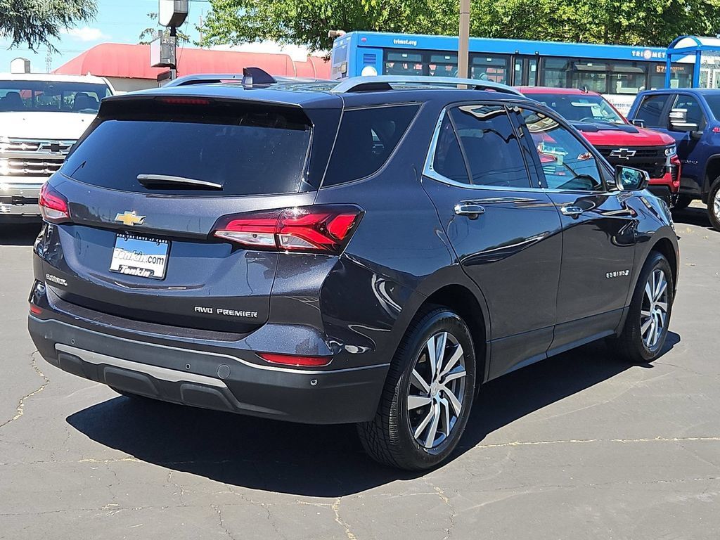 Used 2022 Chevrolet Equinox Premier AWD/4WD image 6
