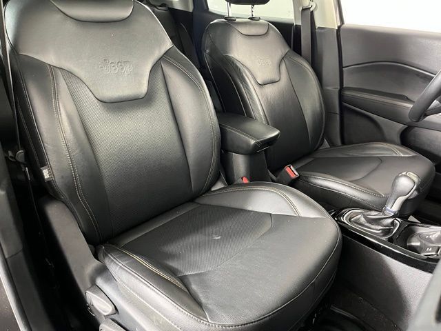 Used 2018 Jeep Compass Limited w/ Navigation Group AWD/4WD image 39