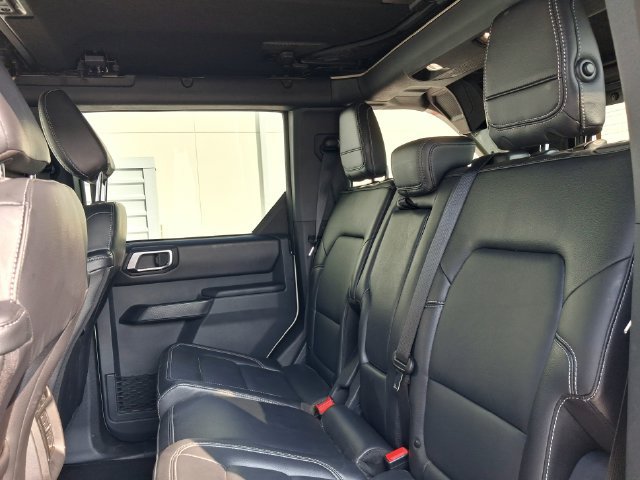 Used 2025 Ford Bronco Outer Banks AWD/4WD image 21