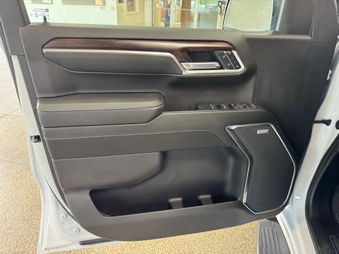 Used 2024 GMC Sierra 1500 SLT w/ SLT Premium Package image 18