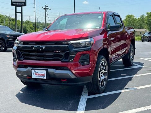 Used 2023 Chevrolet Colorado Z71 w/ Advanced Trailering Package AWD/4WD image 8
