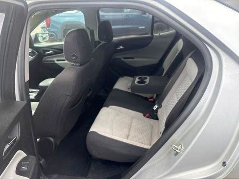 Used 2019 Chevrolet Equinox LT FWD image 25