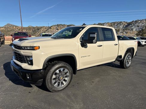 New 2026 Chevrolet Silverado 2500 Custom image 3