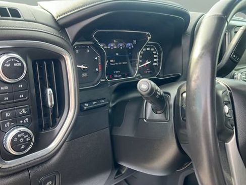 Used 2022 GMC Sierra 3500 Denali w/ Denali Ultimate Package AWD/4WD image 11