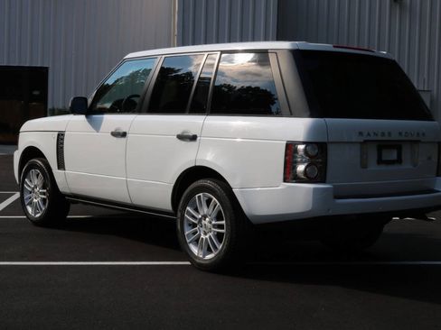 Used 2011 Land Rover Range Rover HSE AWD/4WD image 26
