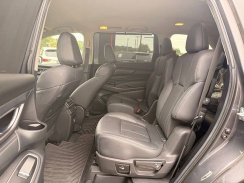 Used 2024 Subaru Ascent Limited AWD/4WD image 14