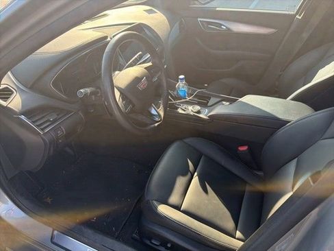 Used 2023 Cadillac CT5 Luxury w/ Cold Weather Package image 8