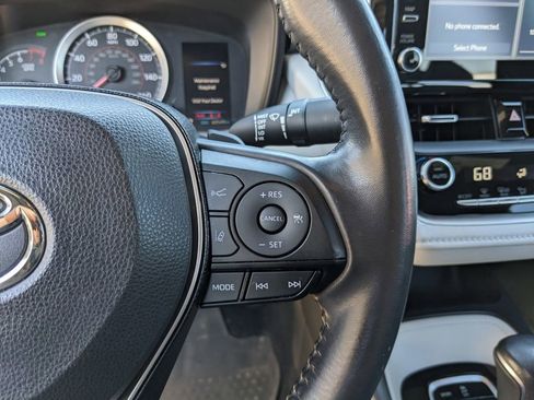 Used 2020 Toyota Corolla SE w/ SE Premium Package image 27