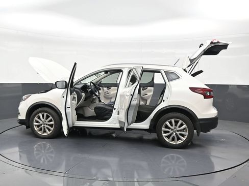 Used 2022 Nissan Rogue Sport SV FWD image 31