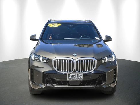 Used 2025 BMW X5 xDrive40i AWD/4WD image 2
