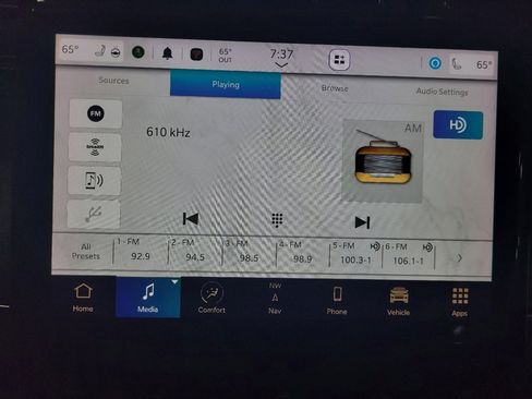 Used 2023 Jeep Grand Cherokee Limited w/ Black Appearance Package image 25