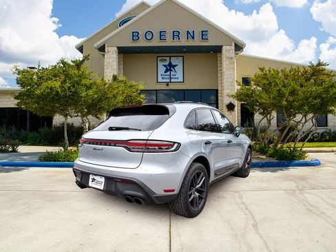 Used 2023 Porsche Macan Turbo image 5