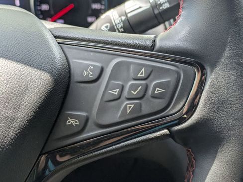 Used 2023 Chevrolet Equinox RS FWD image 9