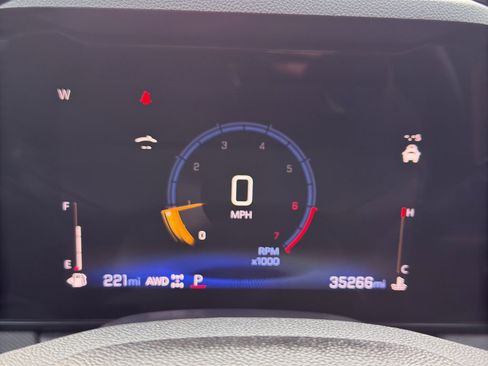 Used 2024 Chevrolet TrailBlazer LT w/ Convenience Package image 18